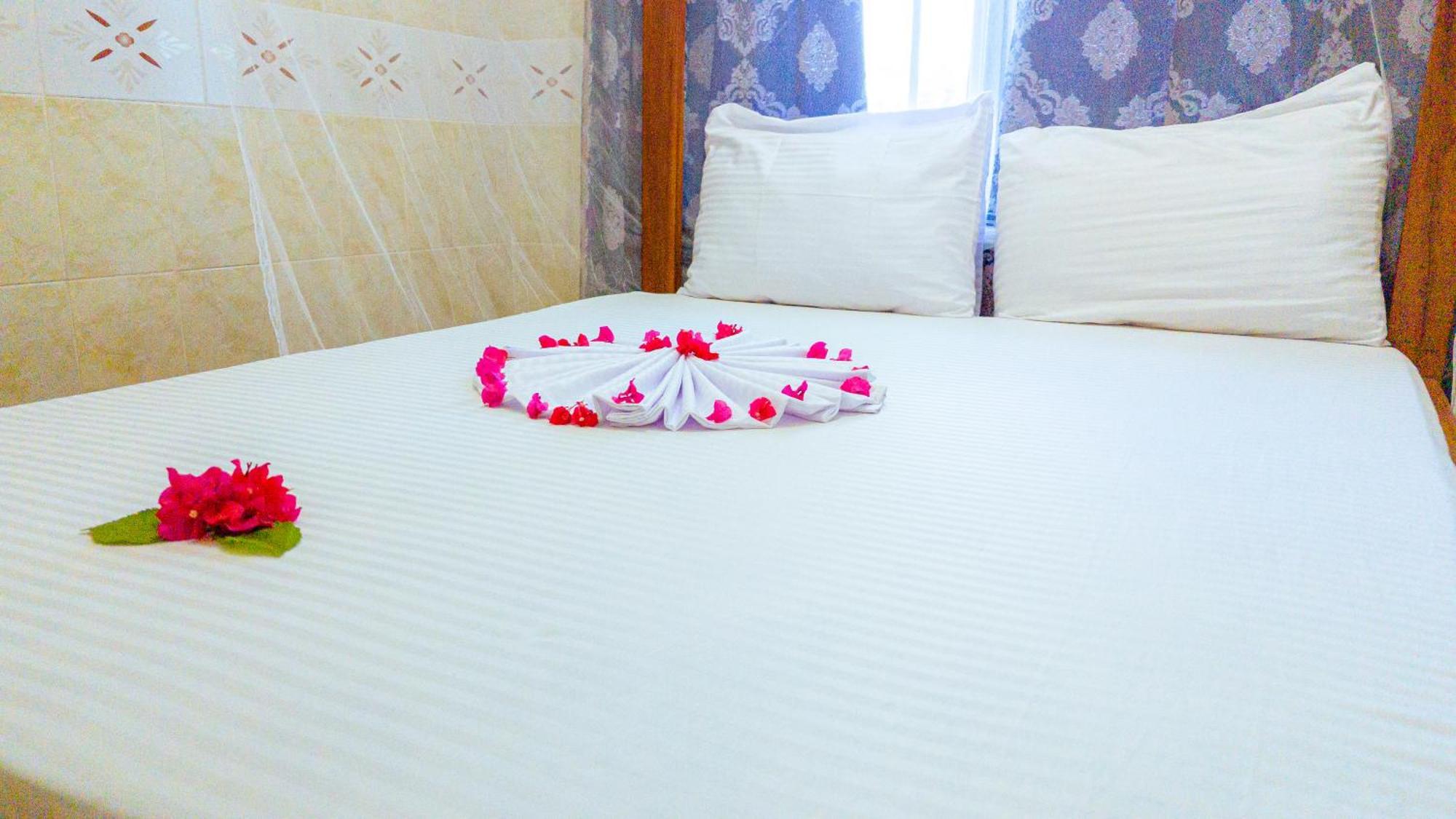 Sands Inn Hotel Pwani Mchangani Exterior photo